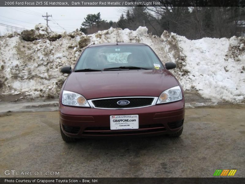 Dark Toreador Red Metallic / Dark Flint/Light Flint 2006 Ford Focus ZX5 SE Hatchback