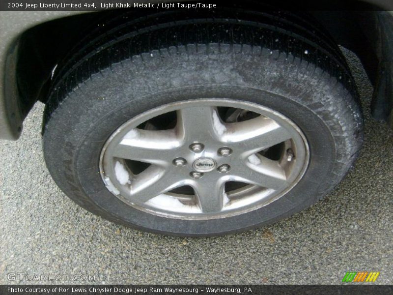 Light Khaki Metallic / Light Taupe/Taupe 2004 Jeep Liberty Limited 4x4