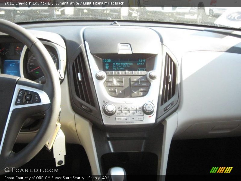 Summit White / Light Titanium/Jet Black 2011 Chevrolet Equinox LT
