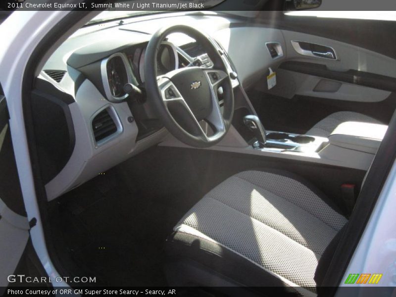 Summit White / Light Titanium/Jet Black 2011 Chevrolet Equinox LT