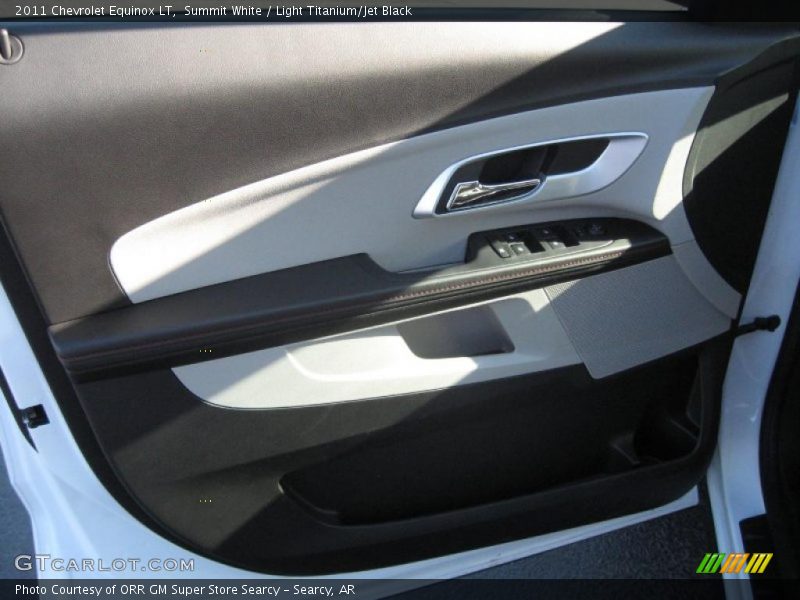 Summit White / Light Titanium/Jet Black 2011 Chevrolet Equinox LT