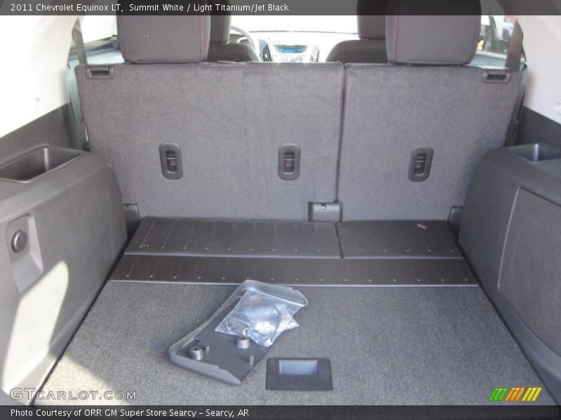 Summit White / Light Titanium/Jet Black 2011 Chevrolet Equinox LT