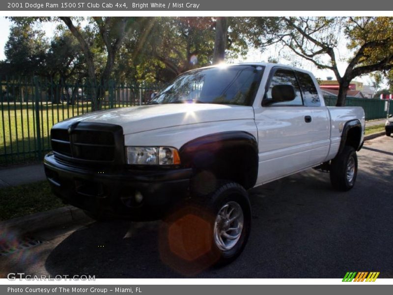 Bright White / Mist Gray 2001 Dodge Ram 1500 ST Club Cab 4x4
