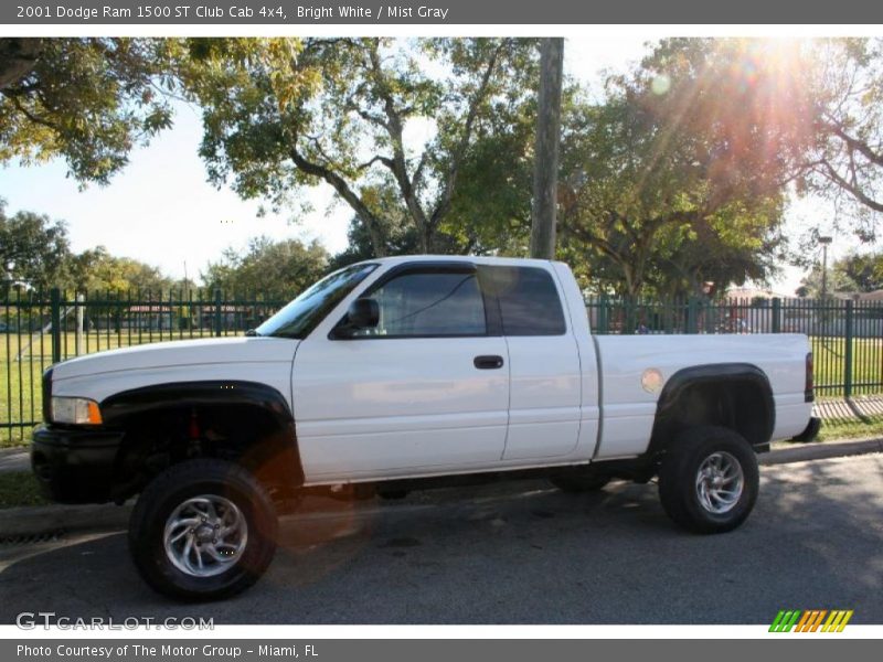 Bright White / Mist Gray 2001 Dodge Ram 1500 ST Club Cab 4x4