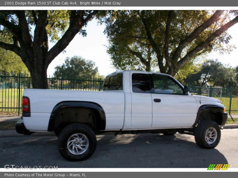 Bright White / Mist Gray 2001 Dodge Ram 1500 ST Club Cab 4x4