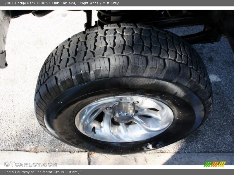 Bright White / Mist Gray 2001 Dodge Ram 1500 ST Club Cab 4x4
