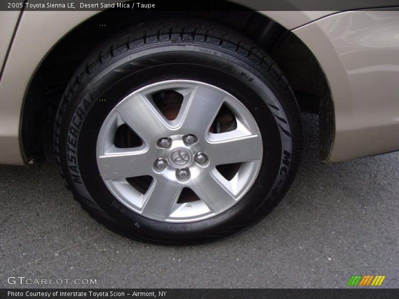 Desert Sand Mica / Taupe 2005 Toyota Sienna LE