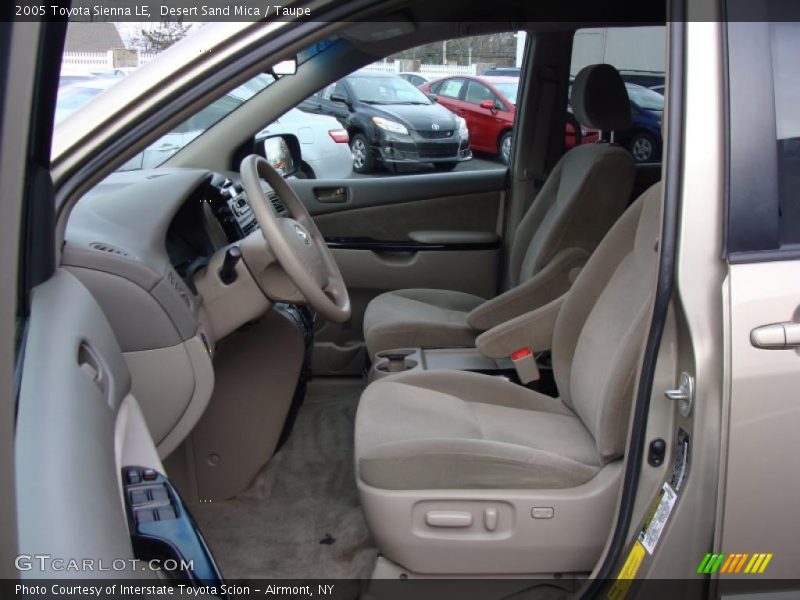 Desert Sand Mica / Taupe 2005 Toyota Sienna LE
