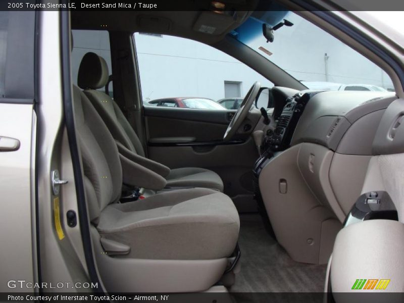 Desert Sand Mica / Taupe 2005 Toyota Sienna LE