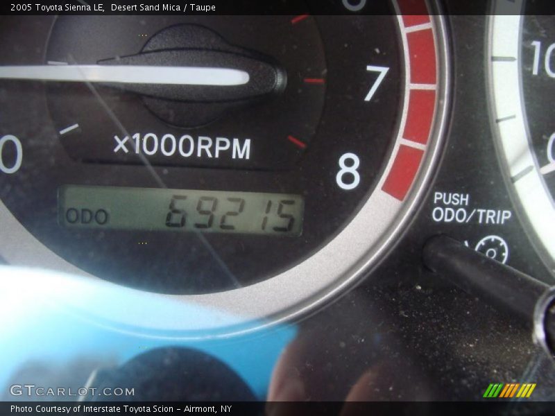 Desert Sand Mica / Taupe 2005 Toyota Sienna LE