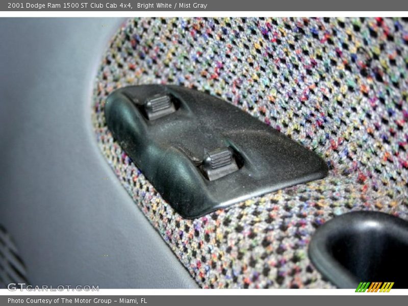 Bright White / Mist Gray 2001 Dodge Ram 1500 ST Club Cab 4x4
