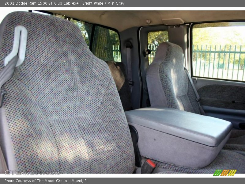 Bright White / Mist Gray 2001 Dodge Ram 1500 ST Club Cab 4x4