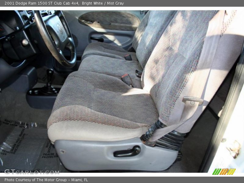 Bright White / Mist Gray 2001 Dodge Ram 1500 ST Club Cab 4x4