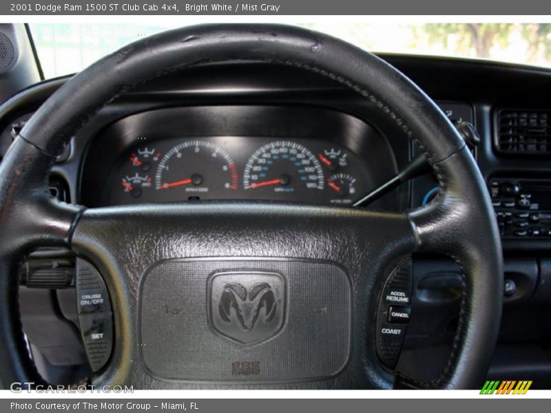 Bright White / Mist Gray 2001 Dodge Ram 1500 ST Club Cab 4x4