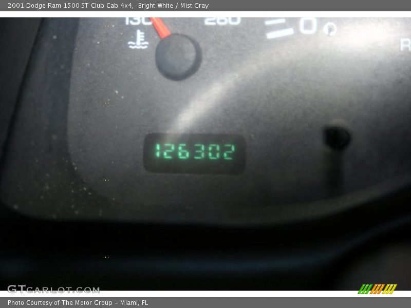 Bright White / Mist Gray 2001 Dodge Ram 1500 ST Club Cab 4x4