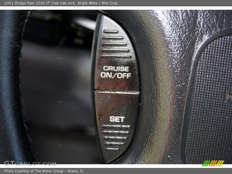 Bright White / Mist Gray 2001 Dodge Ram 1500 ST Club Cab 4x4