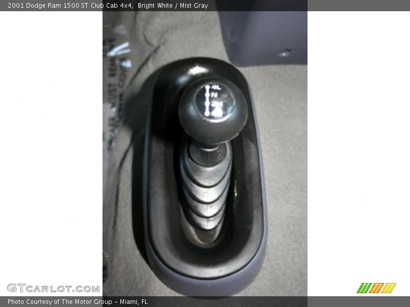 Bright White / Mist Gray 2001 Dodge Ram 1500 ST Club Cab 4x4
