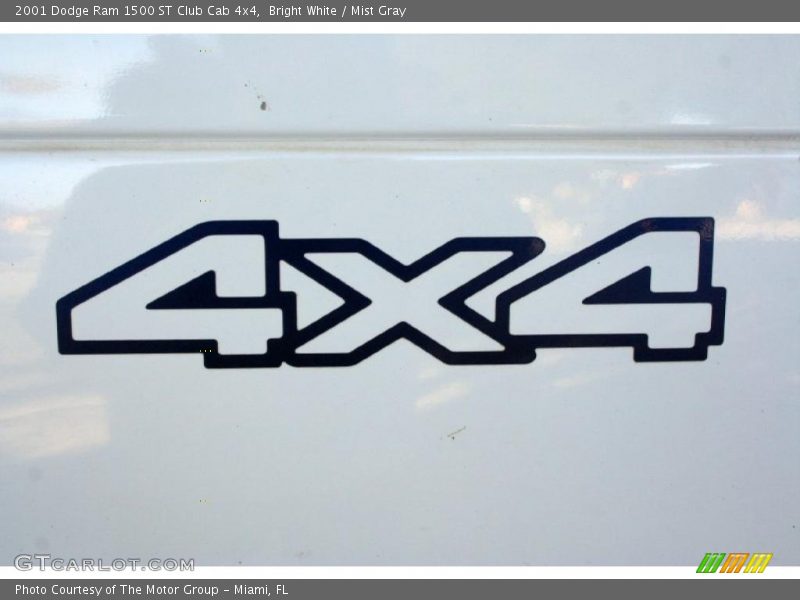 Bright White / Mist Gray 2001 Dodge Ram 1500 ST Club Cab 4x4