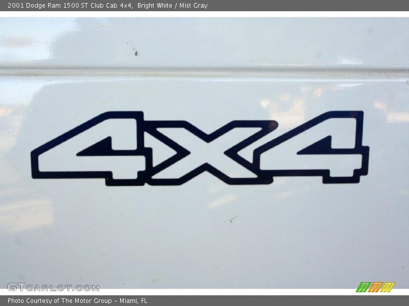 Bright White / Mist Gray 2001 Dodge Ram 1500 ST Club Cab 4x4