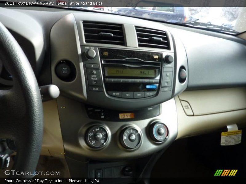 Super White / Sand Beige 2011 Toyota RAV4 V6 4WD