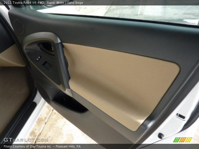 Super White / Sand Beige 2011 Toyota RAV4 V6 4WD