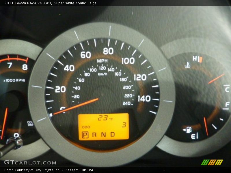 Super White / Sand Beige 2011 Toyota RAV4 V6 4WD
