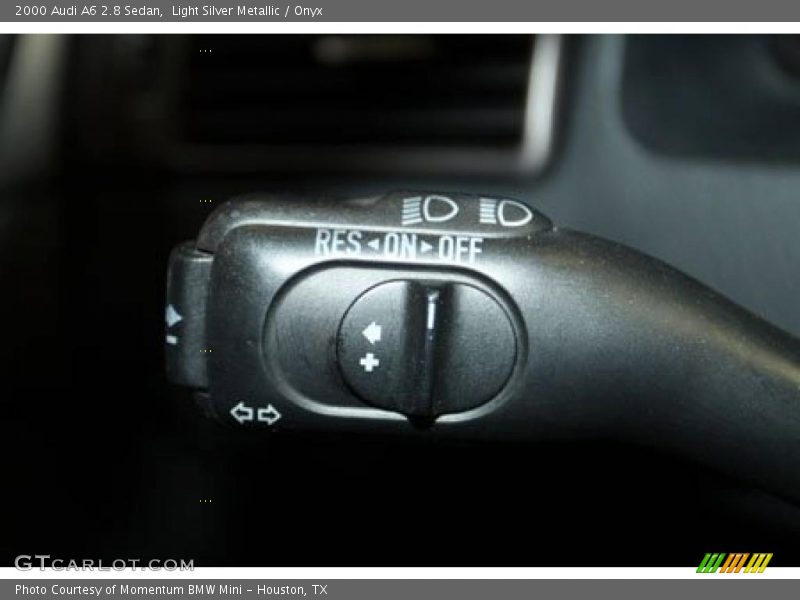 Light Silver Metallic / Onyx 2000 Audi A6 2.8 Sedan