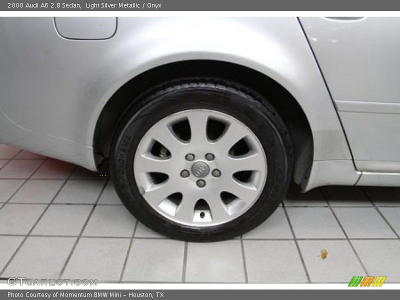 Light Silver Metallic / Onyx 2000 Audi A6 2.8 Sedan