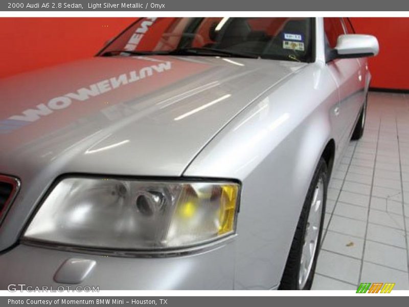 Light Silver Metallic / Onyx 2000 Audi A6 2.8 Sedan