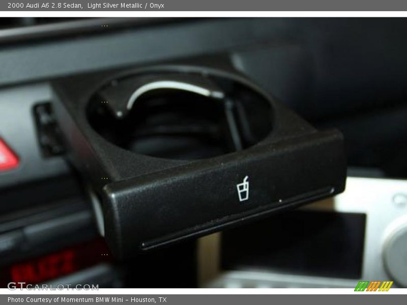 Light Silver Metallic / Onyx 2000 Audi A6 2.8 Sedan