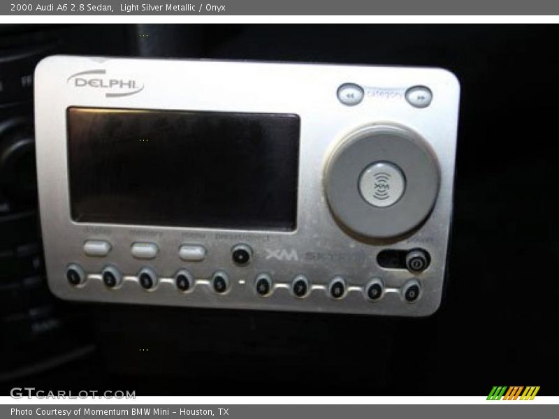 Light Silver Metallic / Onyx 2000 Audi A6 2.8 Sedan