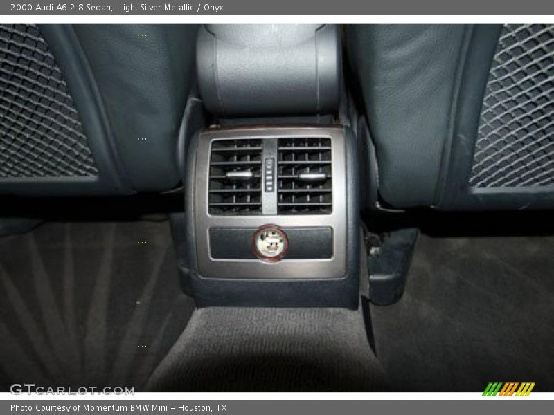 Light Silver Metallic / Onyx 2000 Audi A6 2.8 Sedan