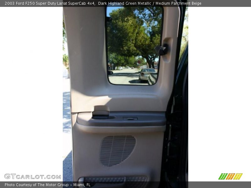 Dark Highland Green Metallic / Medium Parchment Beige 2003 Ford F250 Super Duty Lariat SuperCab 4x4