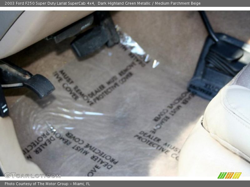 Dark Highland Green Metallic / Medium Parchment Beige 2003 Ford F250 Super Duty Lariat SuperCab 4x4