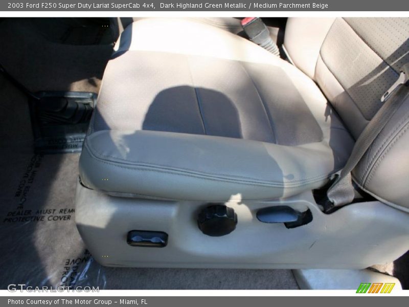 Dark Highland Green Metallic / Medium Parchment Beige 2003 Ford F250 Super Duty Lariat SuperCab 4x4