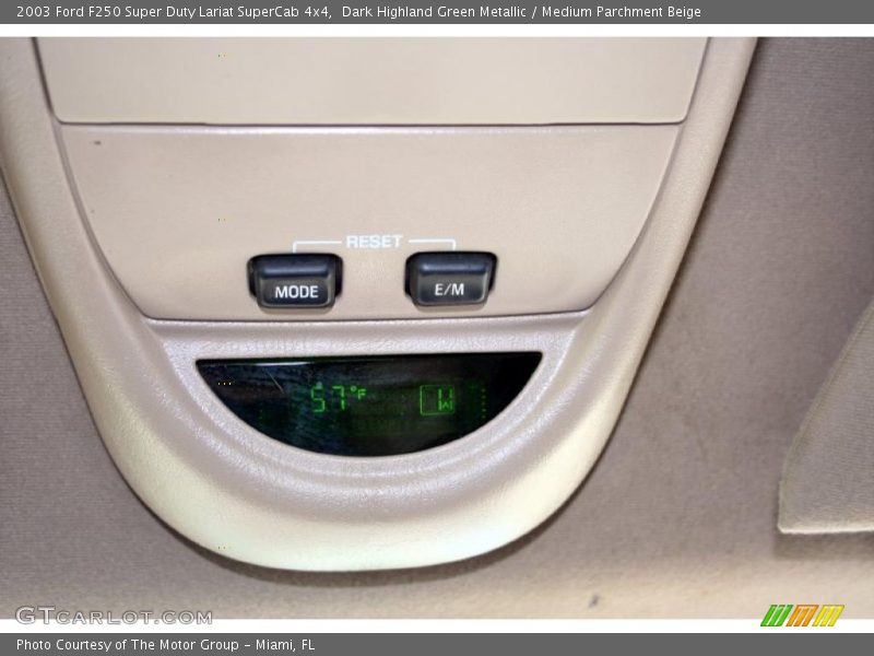 Dark Highland Green Metallic / Medium Parchment Beige 2003 Ford F250 Super Duty Lariat SuperCab 4x4