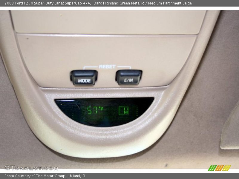 Dark Highland Green Metallic / Medium Parchment Beige 2003 Ford F250 Super Duty Lariat SuperCab 4x4