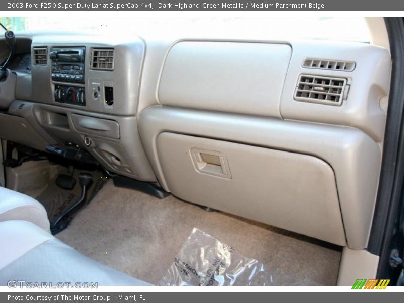 Dark Highland Green Metallic / Medium Parchment Beige 2003 Ford F250 Super Duty Lariat SuperCab 4x4