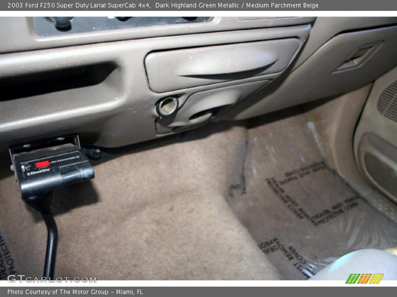 Dark Highland Green Metallic / Medium Parchment Beige 2003 Ford F250 Super Duty Lariat SuperCab 4x4