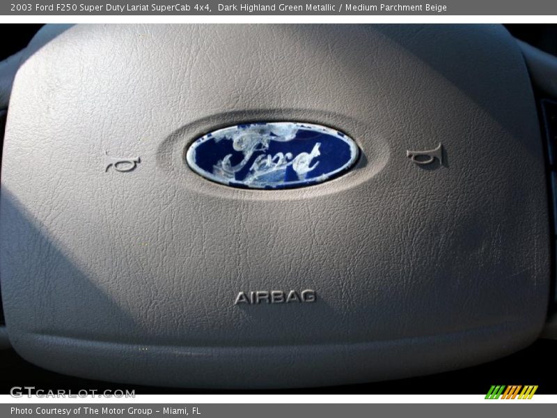 Dark Highland Green Metallic / Medium Parchment Beige 2003 Ford F250 Super Duty Lariat SuperCab 4x4