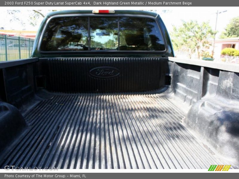 Dark Highland Green Metallic / Medium Parchment Beige 2003 Ford F250 Super Duty Lariat SuperCab 4x4