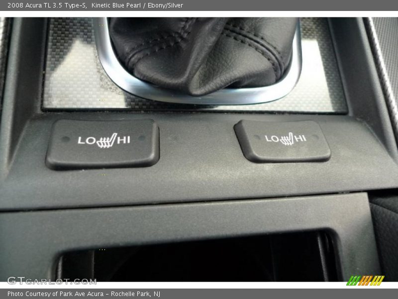 Controls of 2008 TL 3.5 Type-S
