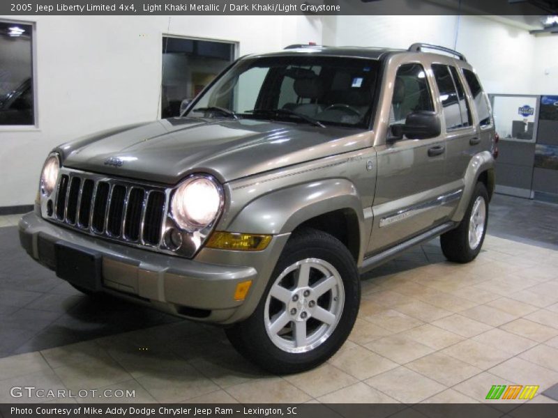 Light Khaki Metallic / Dark Khaki/Light Graystone 2005 Jeep Liberty Limited 4x4