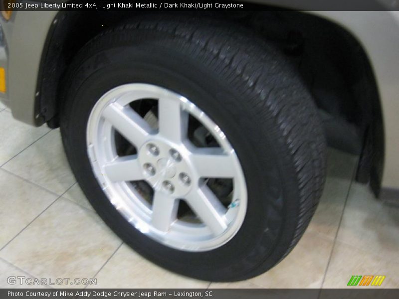 Light Khaki Metallic / Dark Khaki/Light Graystone 2005 Jeep Liberty Limited 4x4