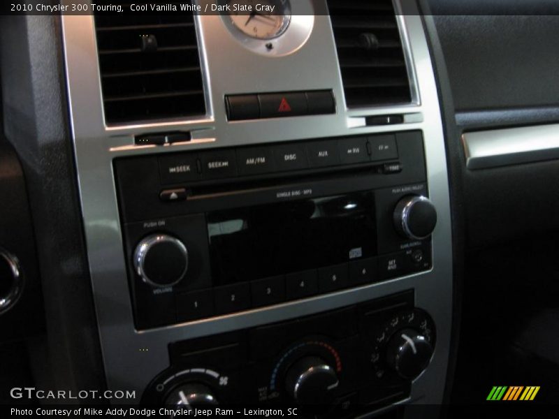 Cool Vanilla White / Dark Slate Gray 2010 Chrysler 300 Touring