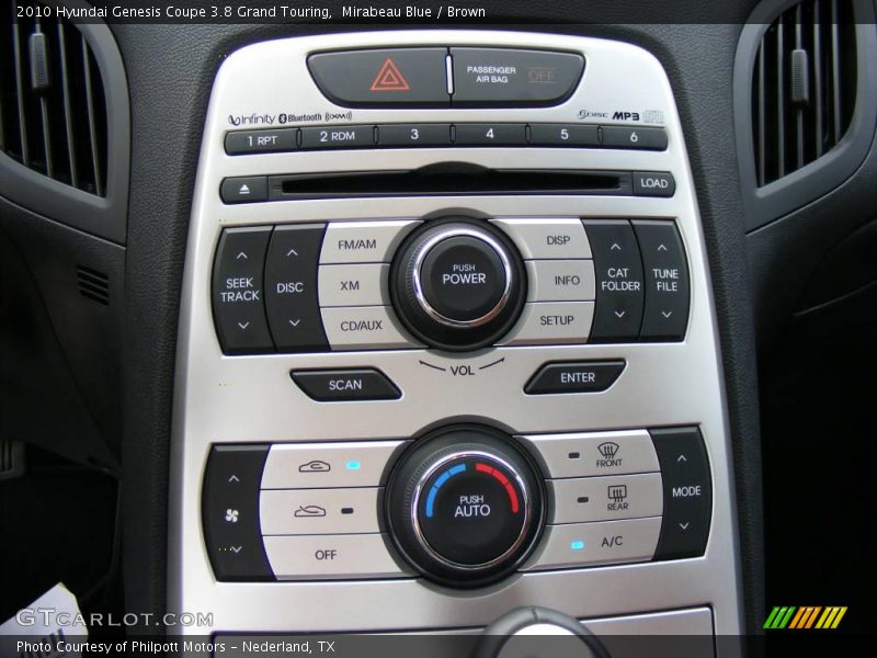 Controls of 2010 Genesis Coupe 3.8 Grand Touring