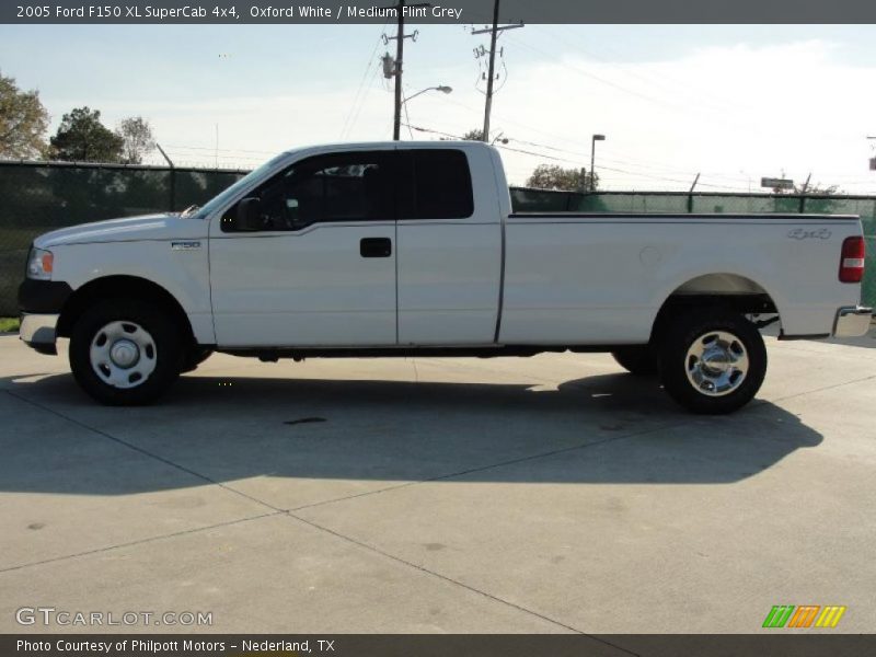 Oxford White / Medium Flint Grey 2005 Ford F150 XL SuperCab 4x4