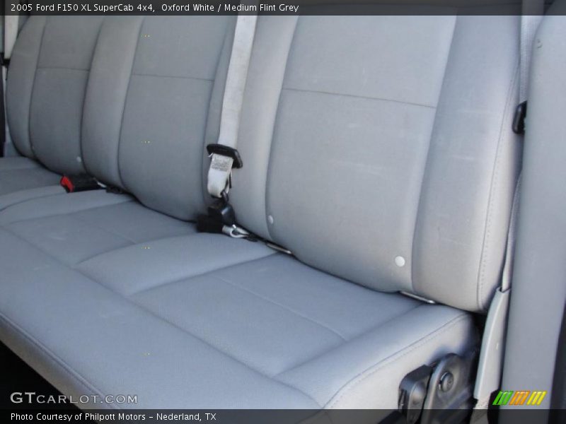 Oxford White / Medium Flint Grey 2005 Ford F150 XL SuperCab 4x4