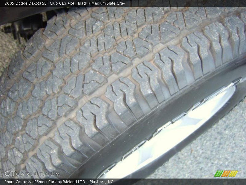 Black / Medium Slate Gray 2005 Dodge Dakota SLT Club Cab 4x4