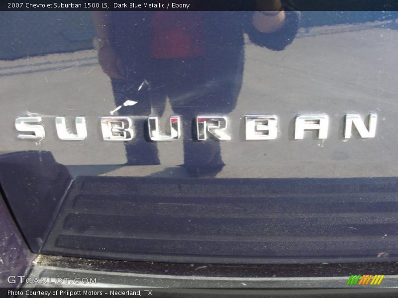  2007 Suburban 1500 LS Logo